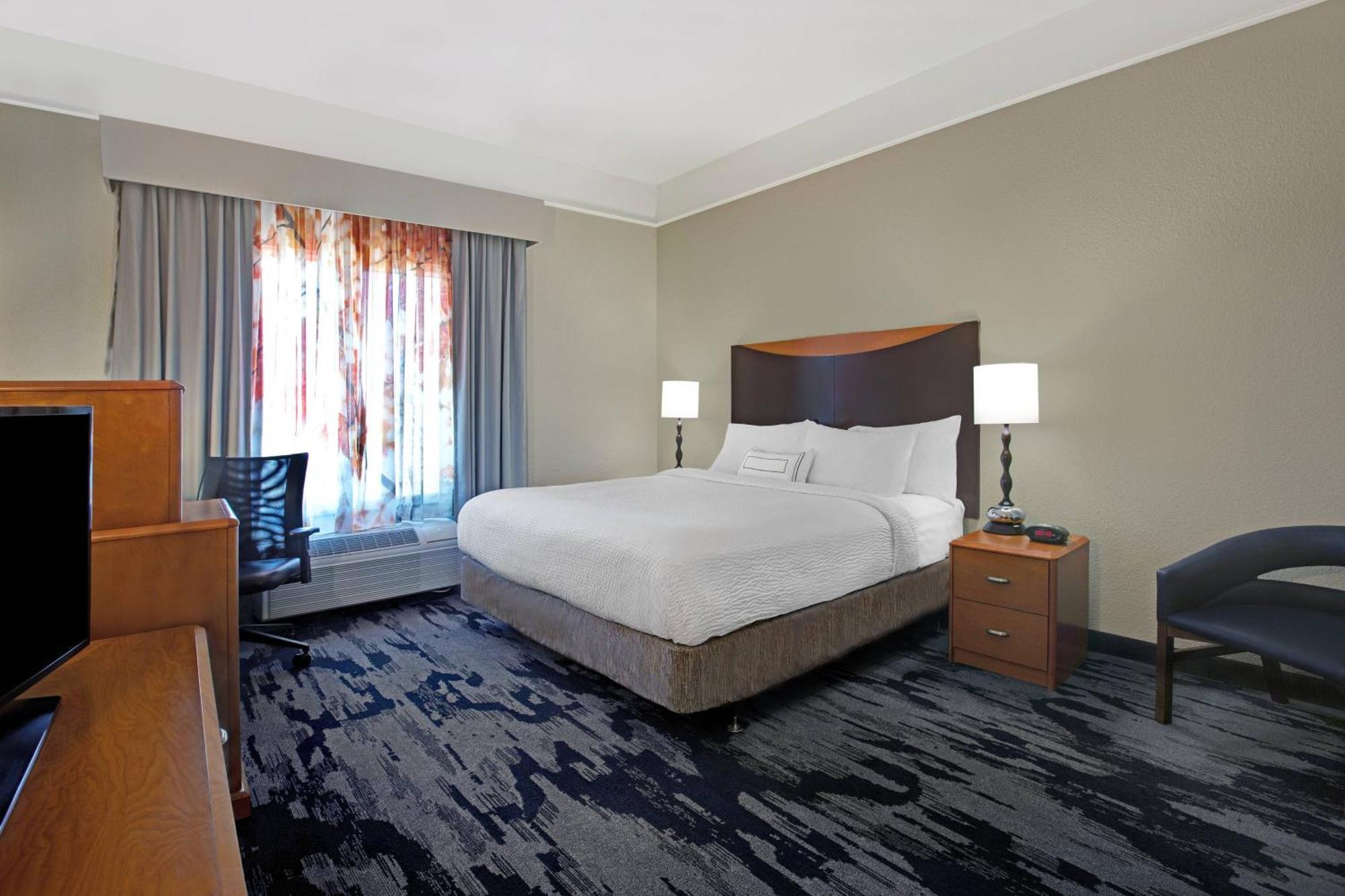 Fairfield Inn And Suites Карлсбад Экстерьер фото