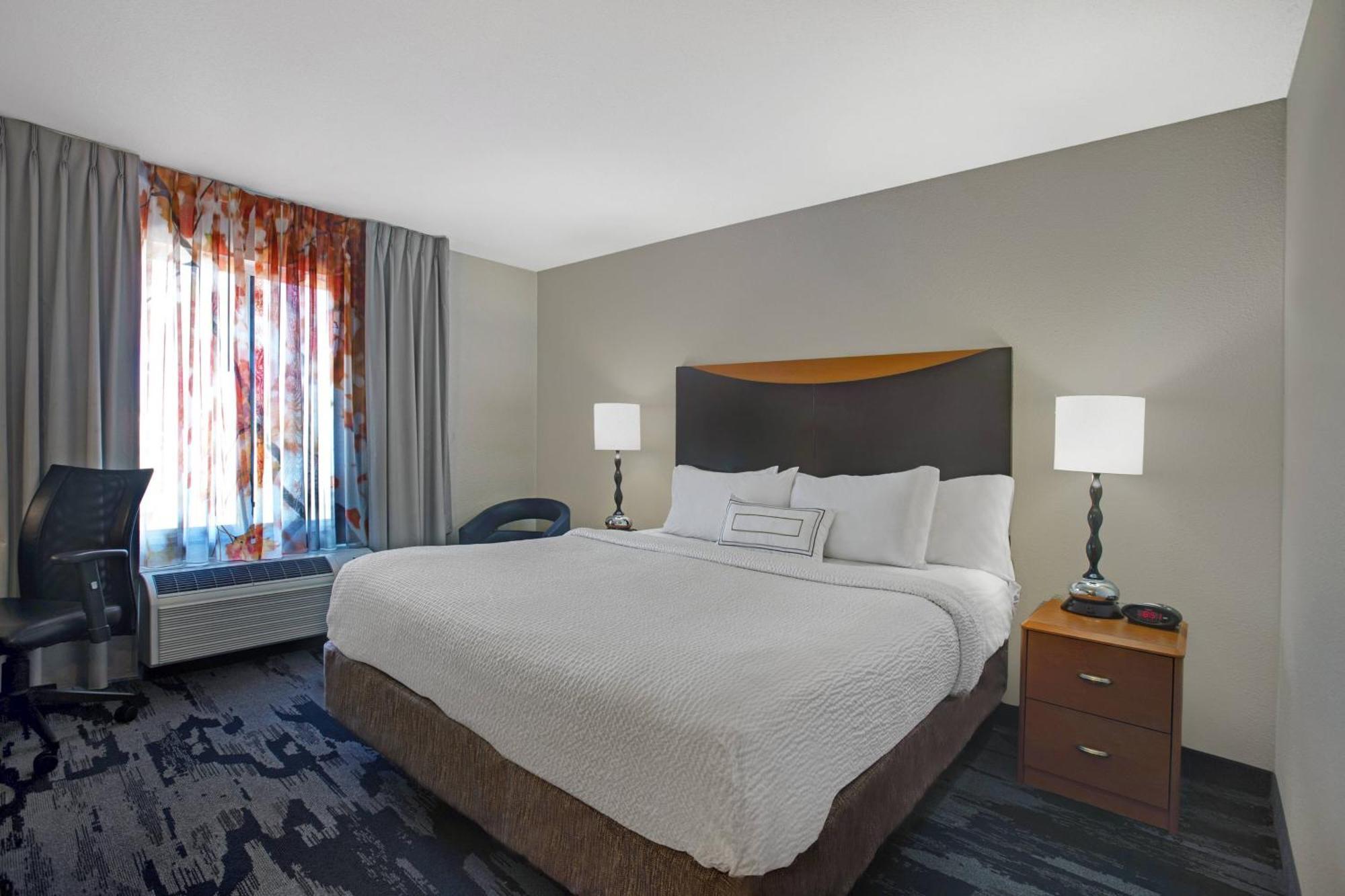 Fairfield Inn And Suites Карлсбад Экстерьер фото