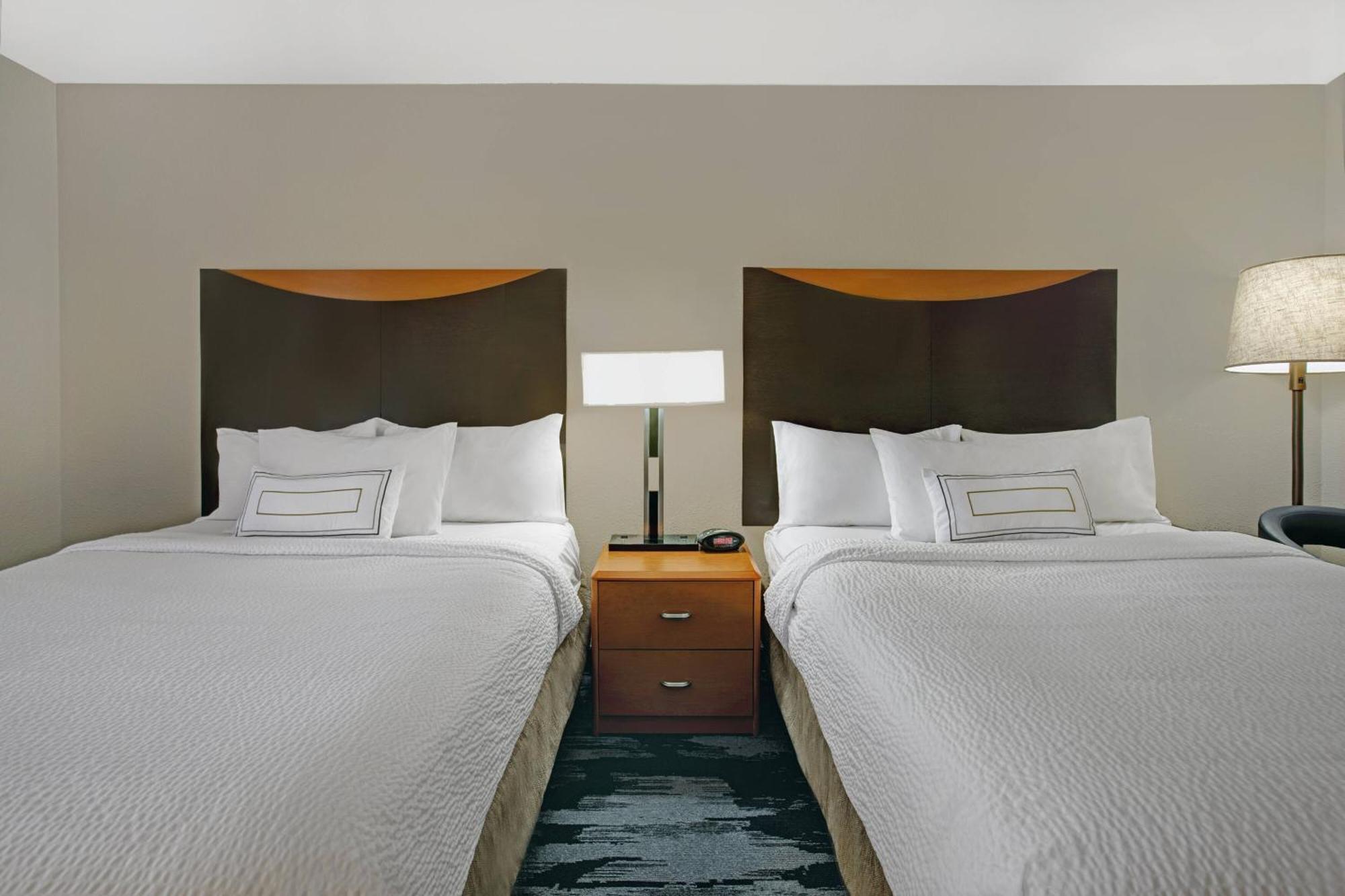 Fairfield Inn And Suites Карлсбад Экстерьер фото