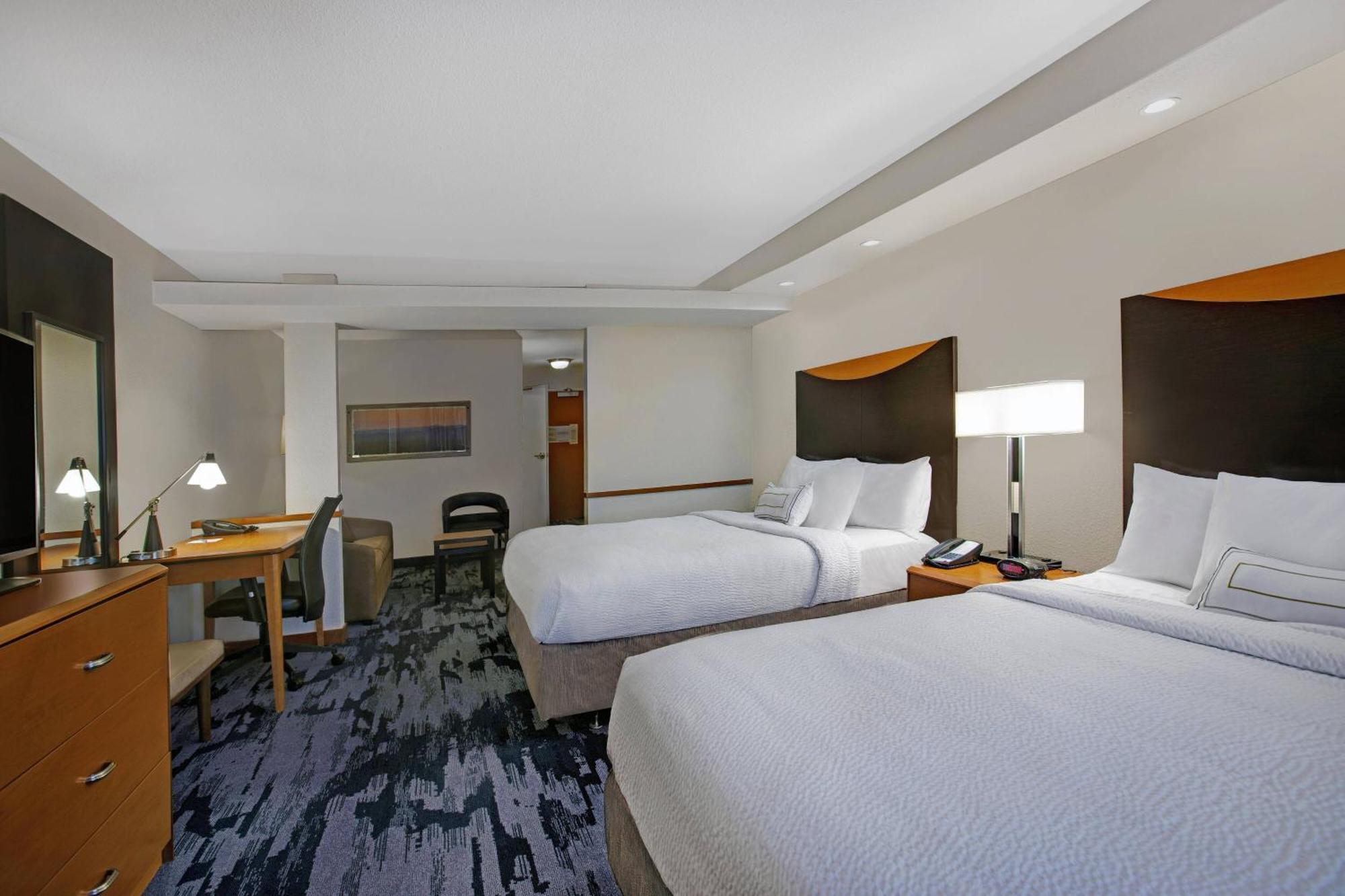 Fairfield Inn And Suites Карлсбад Экстерьер фото