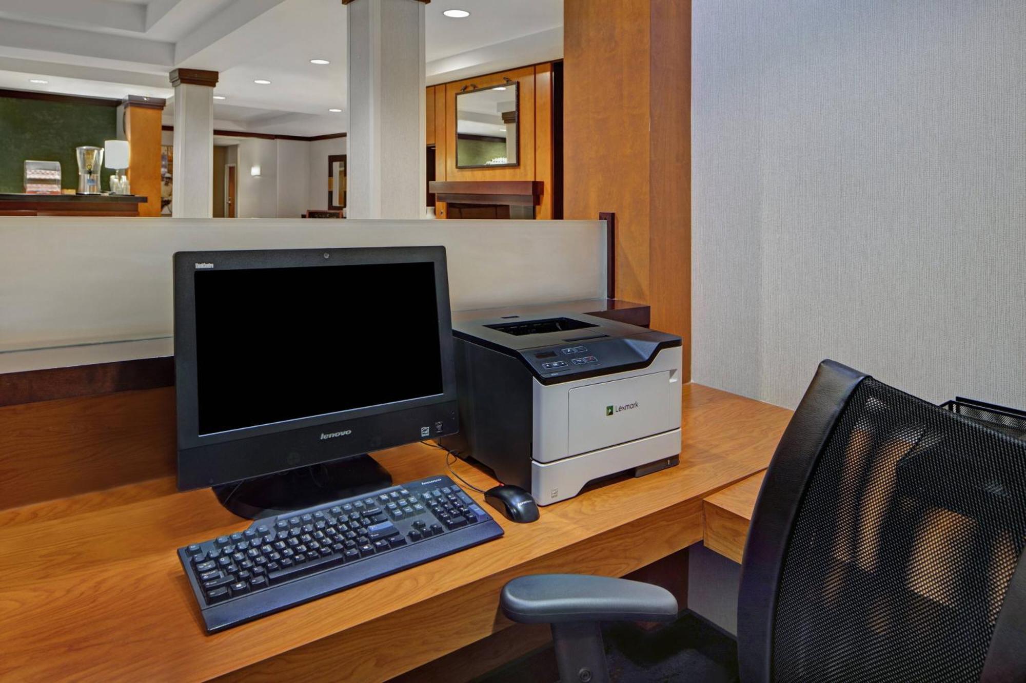 Fairfield Inn And Suites Карлсбад Экстерьер фото
