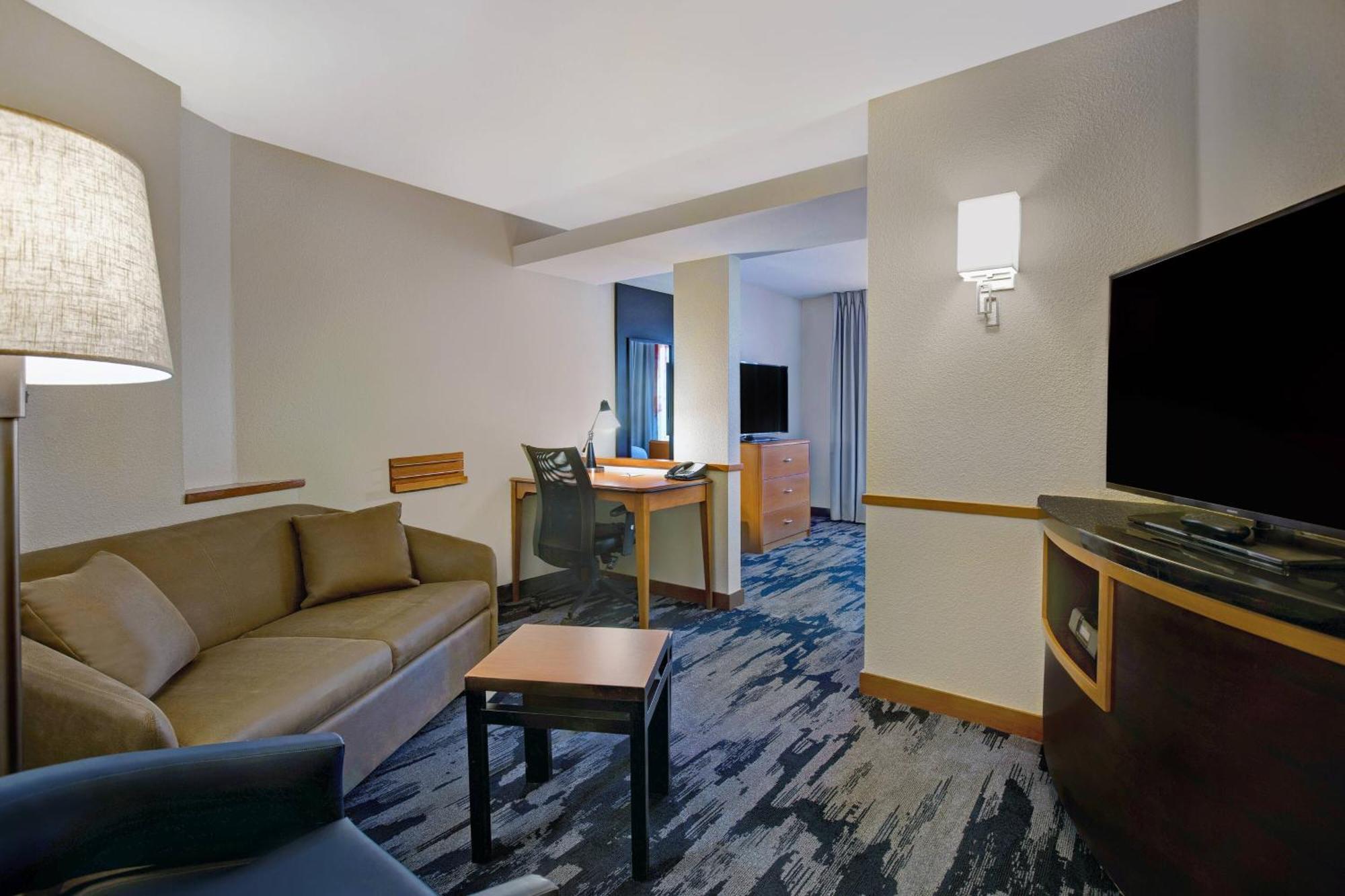Fairfield Inn And Suites Карлсбад Экстерьер фото