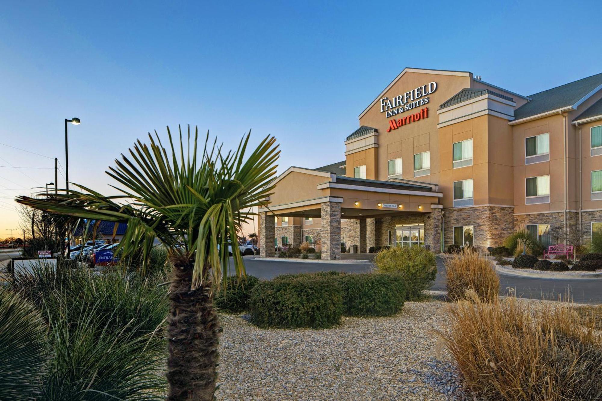 Fairfield Inn And Suites Карлсбад Экстерьер фото